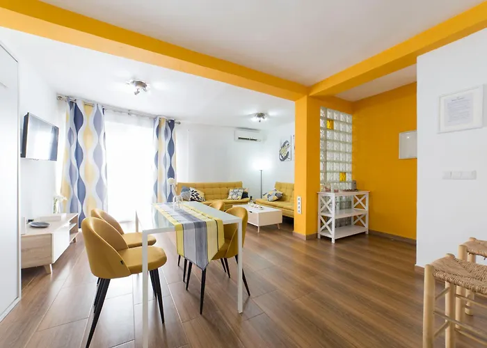 La Ribera Y Feria - Casabel Homes